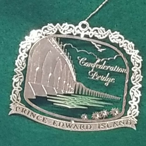 (3) 24k Gold and Brass Christmas Ornaments Cats Prince Edward Island WORLD FAIR - Picture 5 of 9