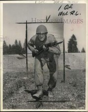 1951 Press Photo College football player Les Richter - pis00485