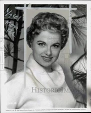 1955 Press Photo Actress Martha Hyer in Hollywood, California - pio36005