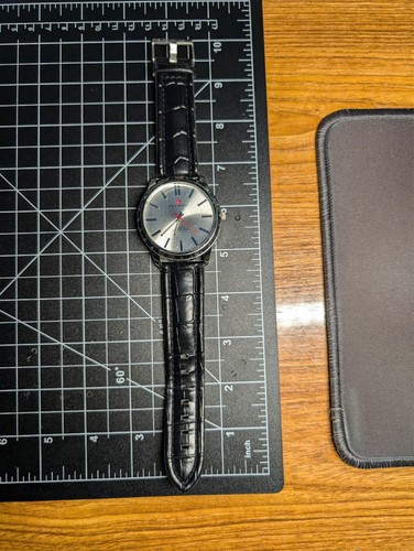 Vintage Men's Luis Cardini Watch, Silver Tone w/ Black Band, UNTESTED - Picture 2 of 10