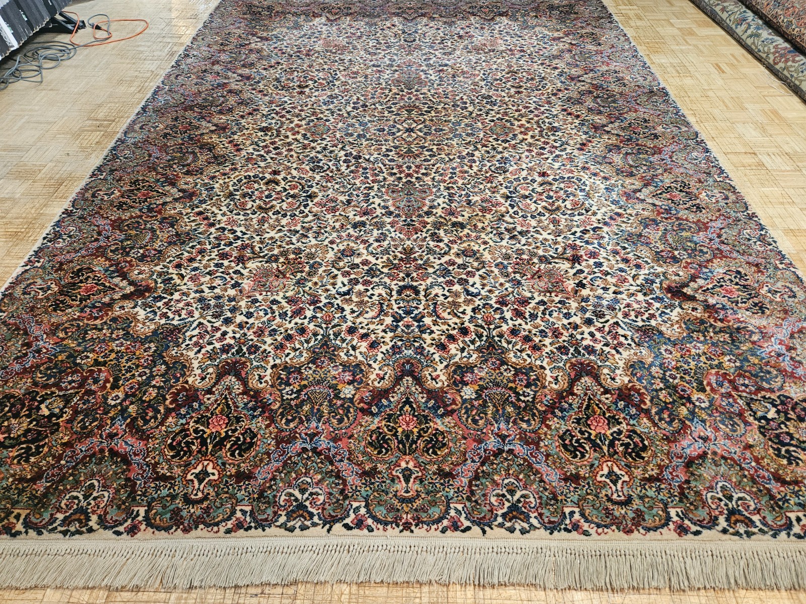 10x14 KARASTAN 742 IVORY FLORAL KIRMAN - 100% WOOL RUG EXCELLENT CONDITION!