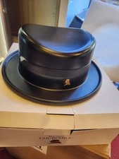 Davidoff  Churchill Hat/Ashtray - GREAT GIFT!
