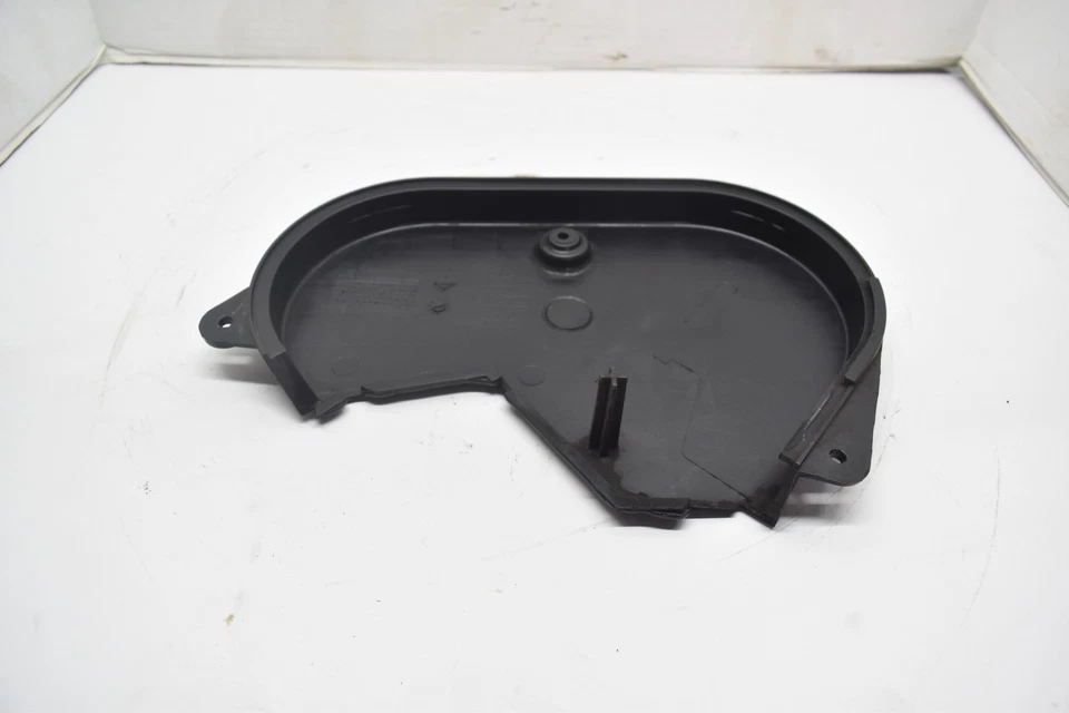 2003 2010 Chrysler PT Cruiser tampa de corrente externa superior 04884409AA - Imagem 2 de 4