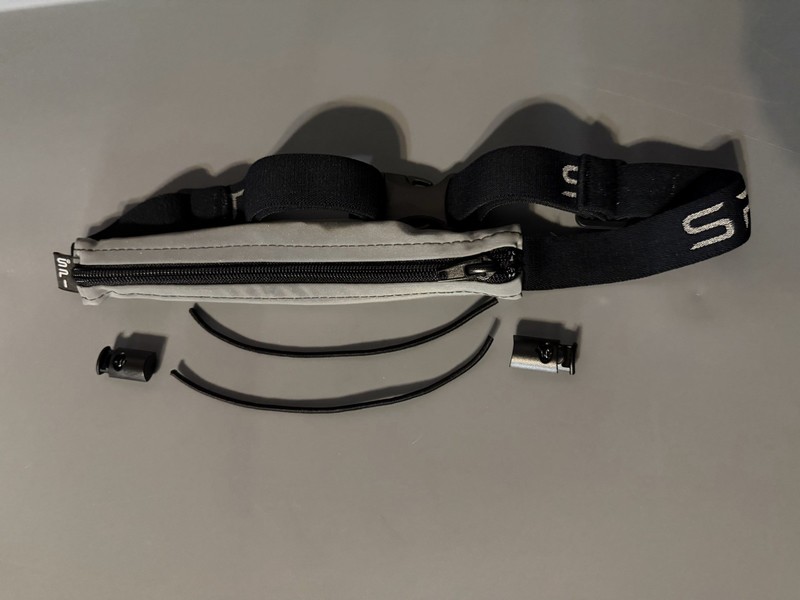 SPIbelt Large Pocket Reflective with Black Zipper + Race Bib Toggles
