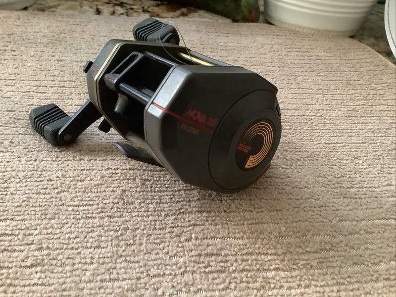 Silstar Nova 10 Baitcasting Fishing Reel