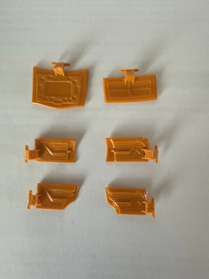 NOREV MODELE N°160 PEUGEOT 504 UN JEU COMPLET D'OUVRANTS NEUF PLASTIQUE AU CHOIX - Photo 2/4