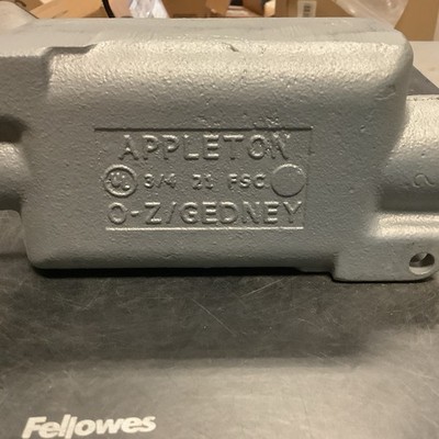Appleton 3/4  21 FSC O-Z/Gedney, Single Box
