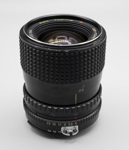 Tokina 35-70mm 1:4 Zoom Lens for Nikon - Picture 3 of 4