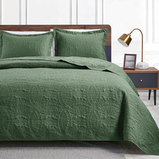Olive Green California King Quilt Set - Lightweight Microfiber Bedspread 3PC