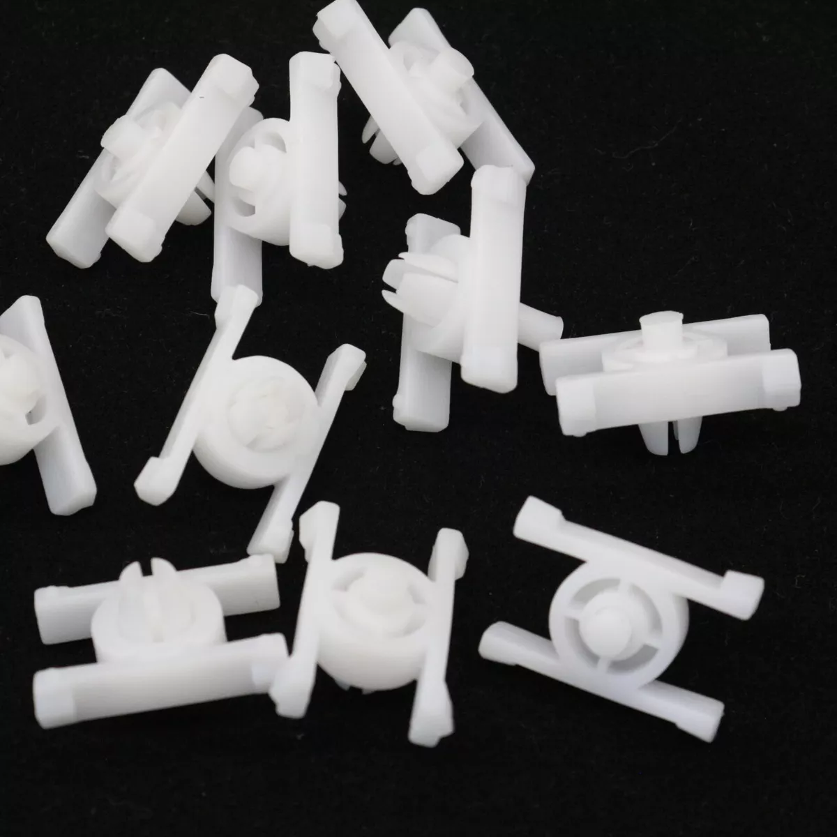 Bmw e30 side molding on sale clips