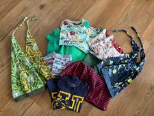 Kinderbekleidungspaket für Zwillinge  mit Mützen in Größe 92-104 (20 Teile)