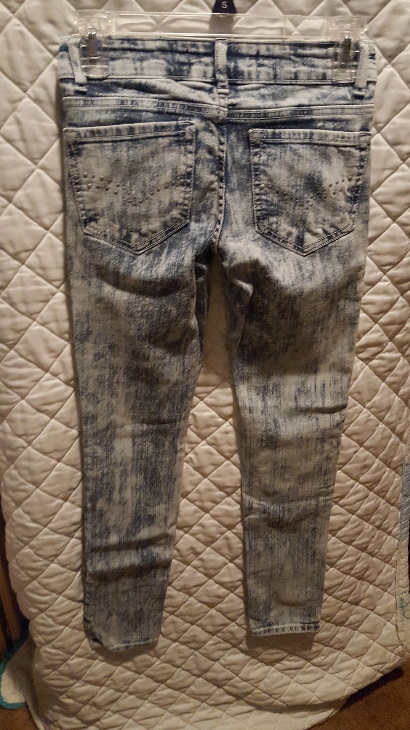 Picture 2 of 2