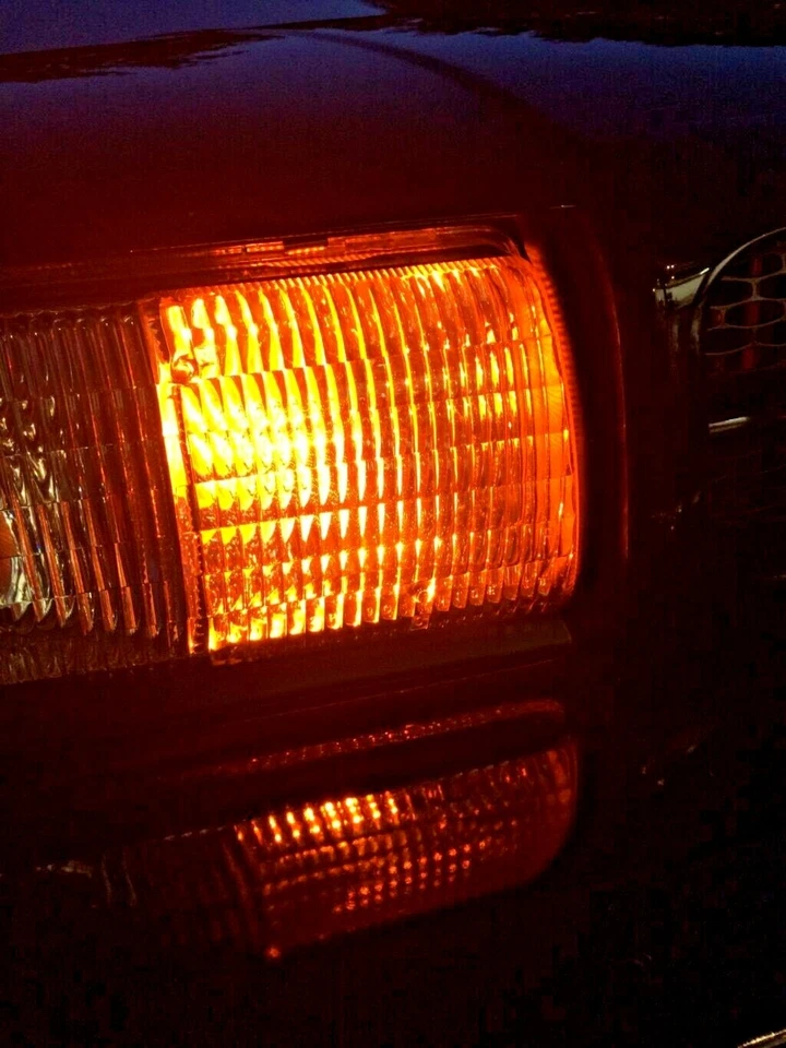 Lámpara marcadora lateral Sylvania NOS 24NA, ¡vidrio ámbar! Old School color naranja oscuro Foto 4 de 4