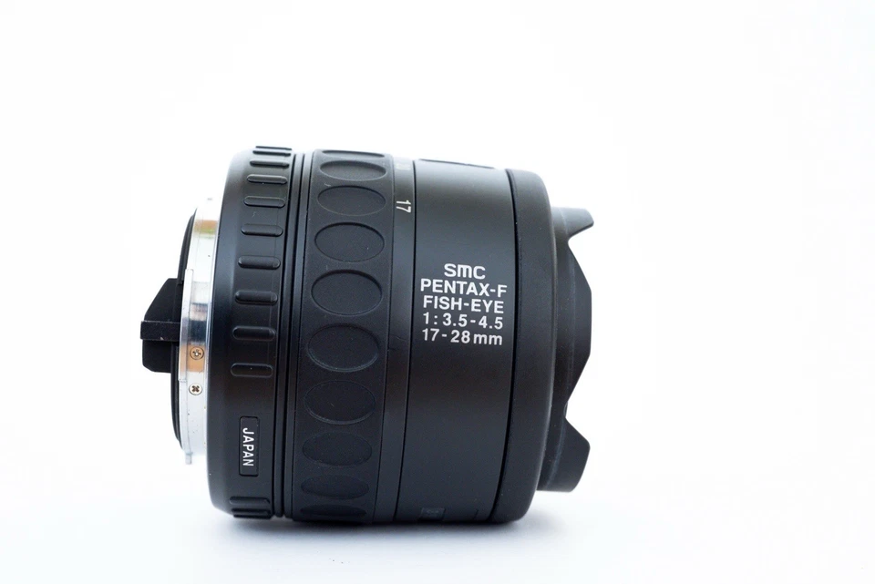 Lente ultra gran angular ojo de pez SMC Pentax-F 17-28 mm f/3,5-4,5 Foto 3 de 4