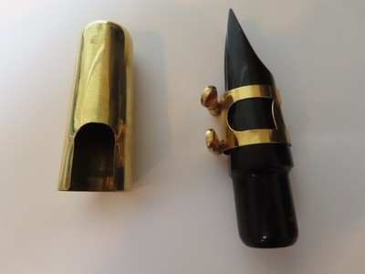 VINTAGE BERG LARSEN HARD RUBBER TENOR SAXOPHONE MOUTHPIECE DENIM TABLE