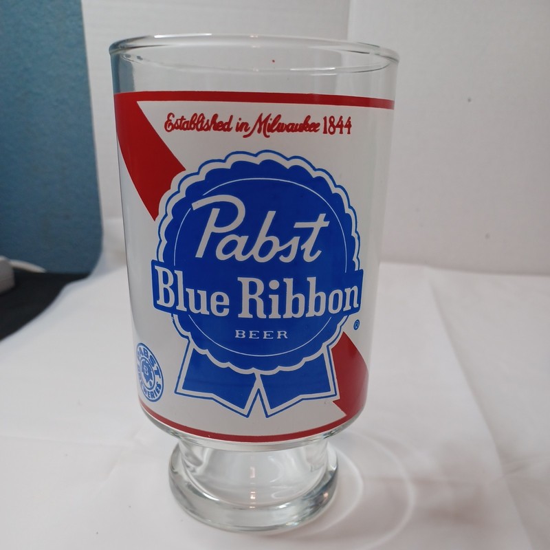 1970's Extra Large Pabst Blue Ribbon 28 oz Beer Glass 7” tall PBR Footed Base