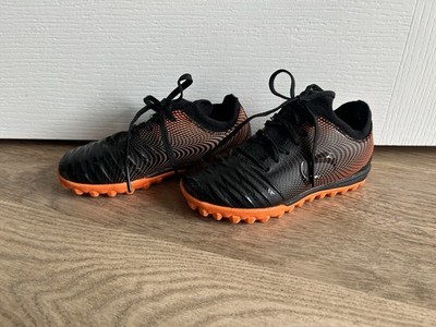 Sondico Blaze Astro Turf Fußballschuhe - orange & schwarz - Größe UK C8 - Kinder