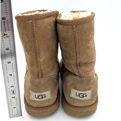 Stivali invernali UGG Australia Classic Short II da uomo in morbida pelle di pecora taglia US6 EU38 - Foto 4 di 16