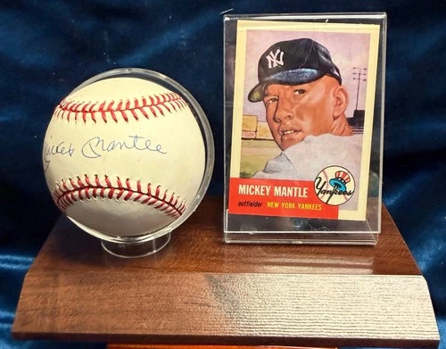 Mickey Mantle Signed Baseball Upper Deck Hologram UDA Holo Autographed