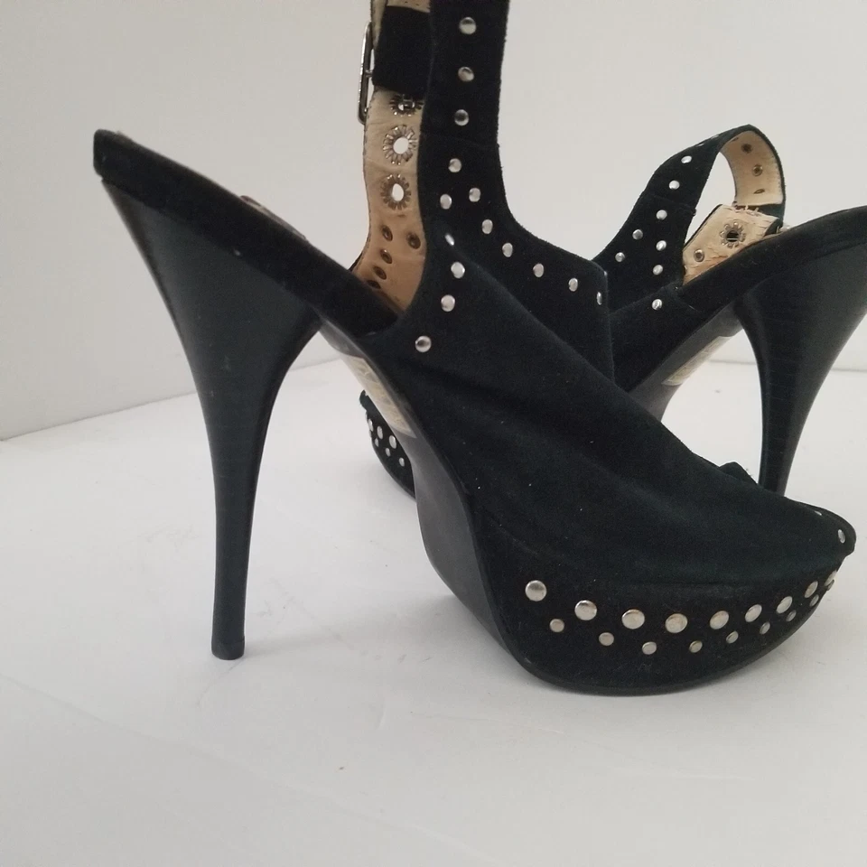 N.Y.L.A. Marca SLINGER MODEL Cuero Negro Gamuza Peep Toe Metal Tachuelas 5” Foto 2 de 4