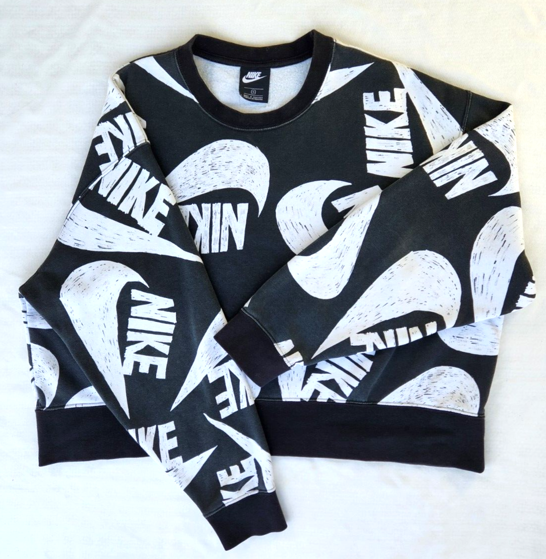 nike oversize crop crew sweatshirt