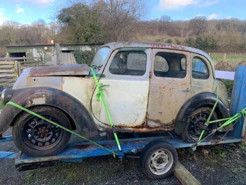 morris 8 + lots of spares an spare engine - Picture 1 of 24