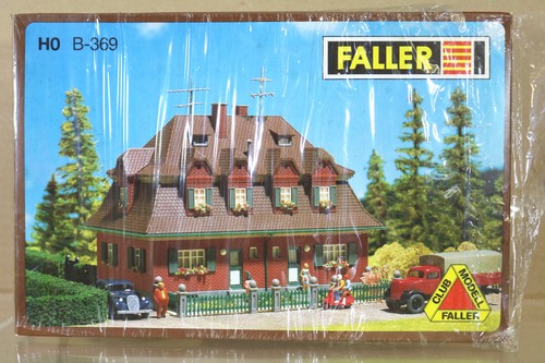 FALLER B-369 HO SCALE GARDEN CITY SEMI DETACHED HOUSE MODEL RAILWAY LAYOUT ni