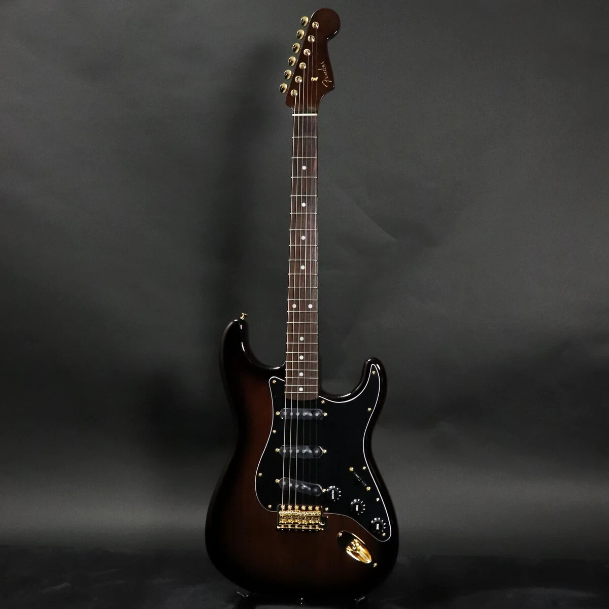 Fender / FSR MIJ Traditional 60s Stratocaster Walnut Top