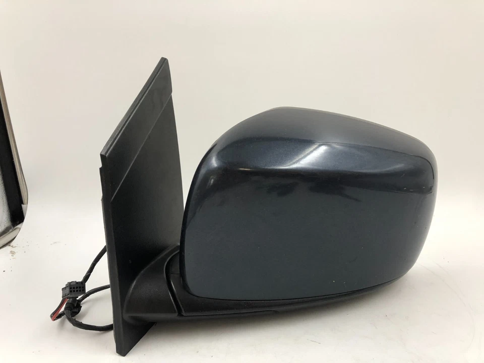 2008-2010 Chrysler Town & Country Driver Side Power Door Mirror Gray B02B28005 - Image 2 of 4