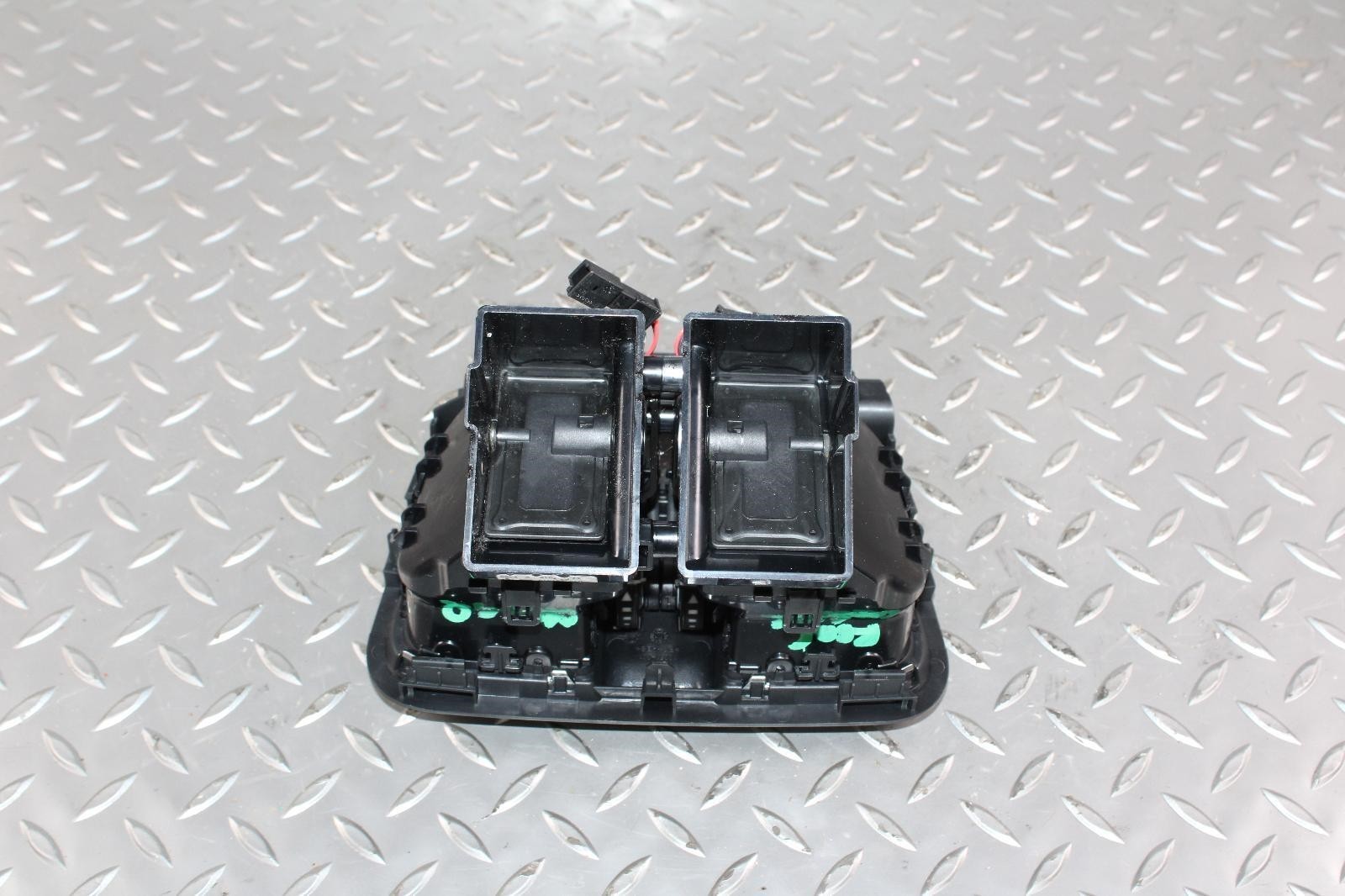 17-20 Levante Black Floor Center Console Rear Heat AC Air Vent Trim Panel OEM OE