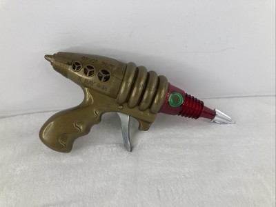 SPACE PILOT XRAY GUN, TAIYO, G-61 FRICTION POWERED JAPAN - IN BOX