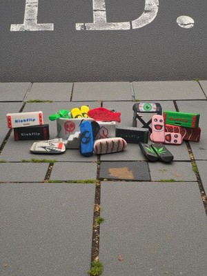Magnetic KickFlip Fidget Toy: Skateboard Fidgets with Storage Crate