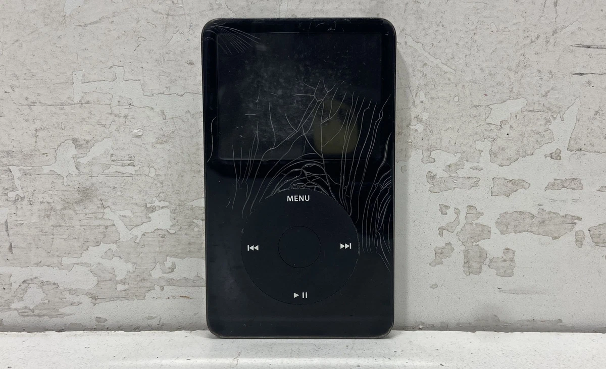 iPod 第5世代 A1136 30GB / 第3世代 A1040 15GB iPod 第3世代 A1040 15GB - メルカリ
