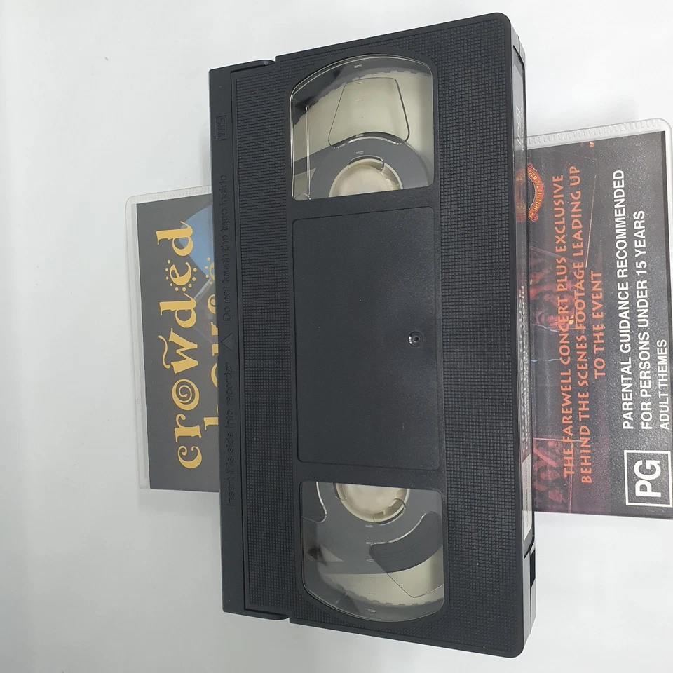 Crowded House Farewell to the World 1996 VHS - Image 4 of 4
