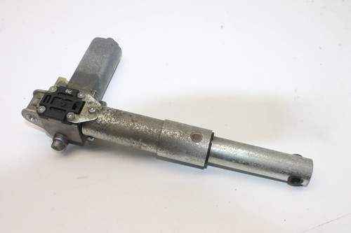 BMW X5 E70 Sitzsteuerungsmotor vorne links 8321086 3.00 Diesel 173kw 20285089