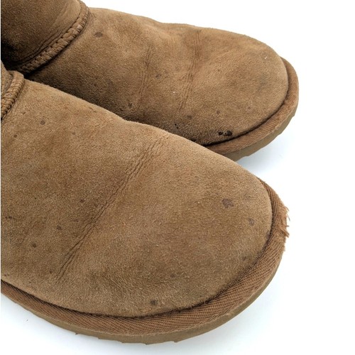 Stivali invernali UGG Australia Classic Short II da uomo in morbida pelle di pecora taglia US6 EU38 - Foto 8 di 16
