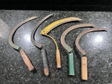 Vtg Lot Hand Sickles Wood Handles Primitive Rustic Farm Hand Tool Monster Prop