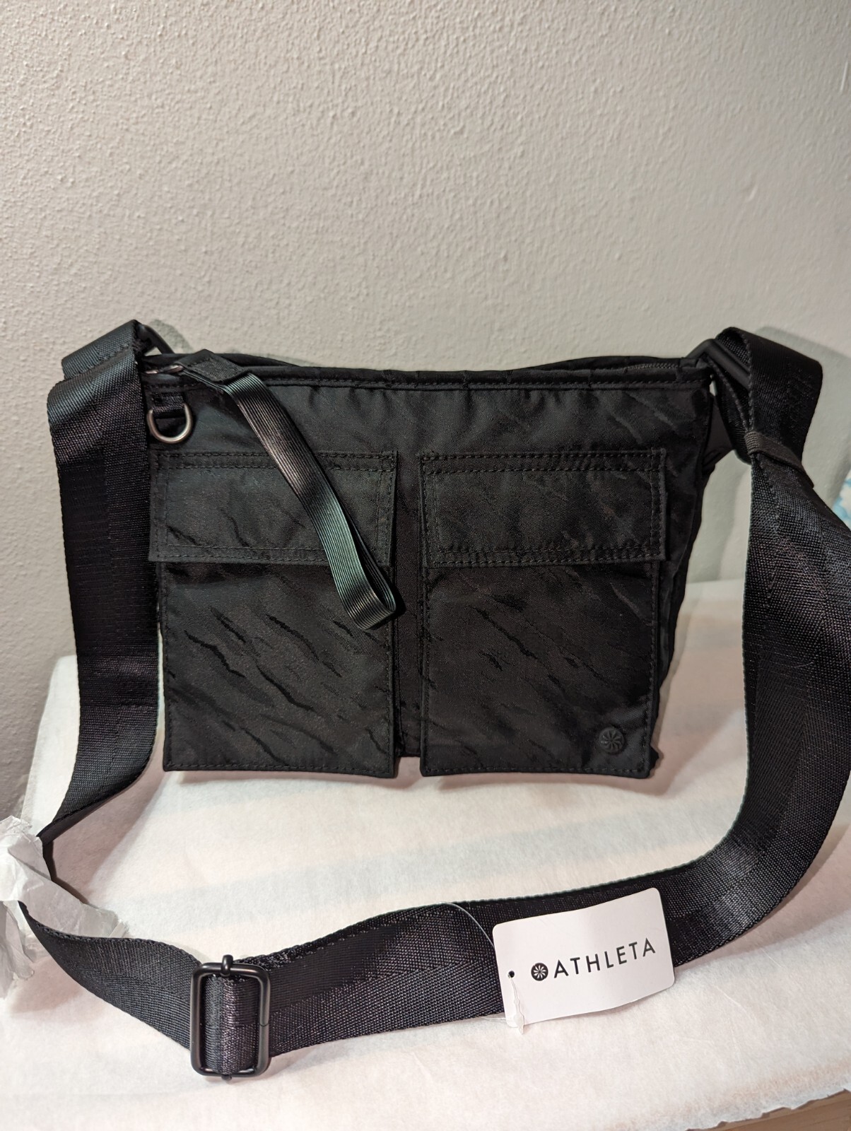 Athleta Purse Bag Crossbody Travel 1 size RFID Adjustable Strap