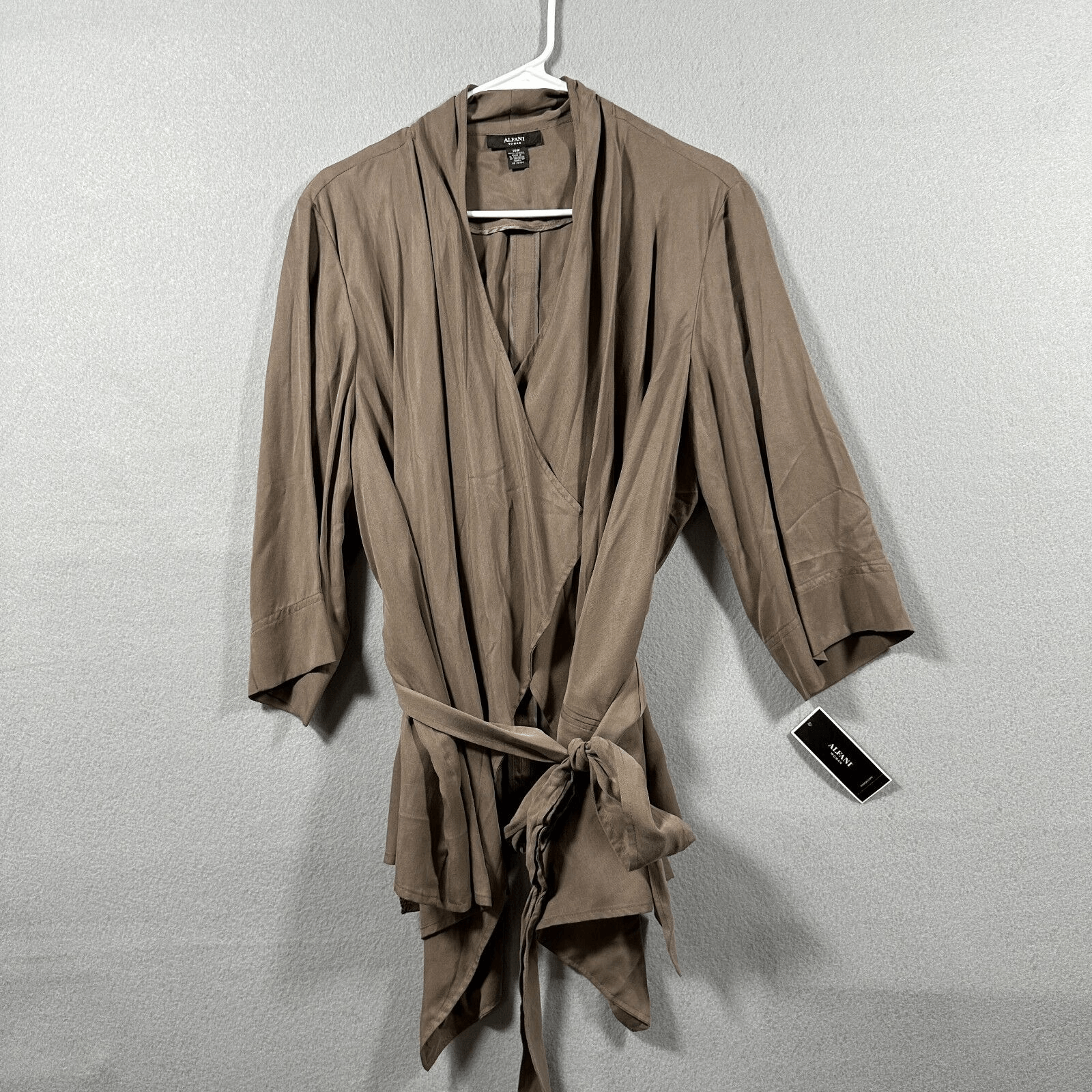 Cárdigan Alfani Corbata Asimétrico Cascada Marrón Topo Mangas 3/4 Talla 18W-image
