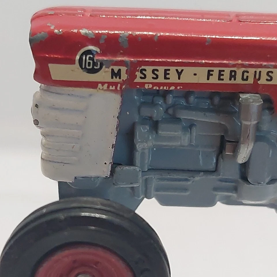 Corgi Toys No. 66, Massey-Ferguson 165 Tractor (Broken Pipe) Red Vintage Toy - Image 3 of 4