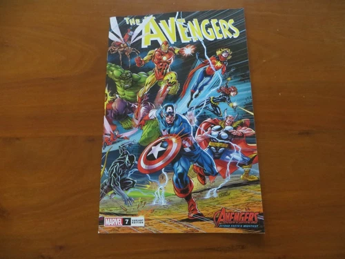Marvel Comics The Avengers # 7 Variant Cover Edition.