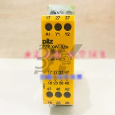 1PC PILZ 774580 PZE X4V 0,5s Safety Relay New