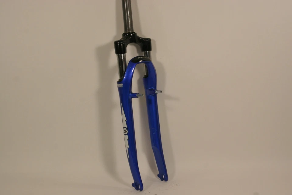 Horquilla de suspensión SR Suntour Breezer CR9v 700c 1 1/8x200 mm sin rosca QR FK67 Foto 3 de 3