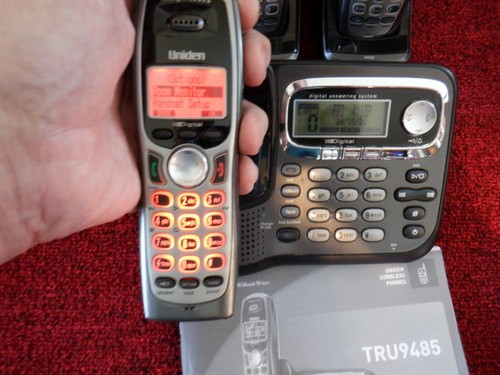 Uniden TRU9485-3 5.8 GHz Digital Cordless Answering Phone 3 Handsets&Batteries - Picture 7 of 12