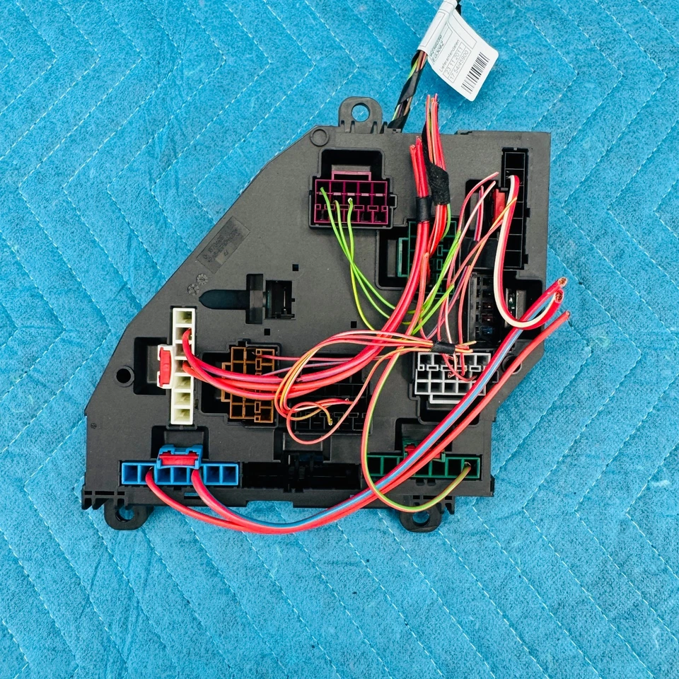 Caja de fusibles BMW 650i 2012-2014 OEM 9252812 Foto 4 de 4