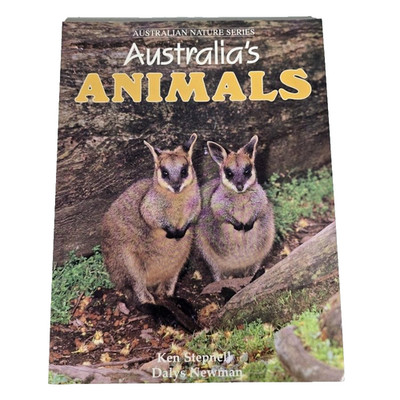 Australia's Animals Ken Stepnell Dalys Newman PB Wildlife Photo Book 1989 Vtg