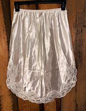 Wondermaid Women's White Nylon Half Slip Petticoat, Size S, Lace Trim