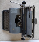 INOPERABLE  ROYAL  TYPEWRITER (PARTS ONLY) — photo 7