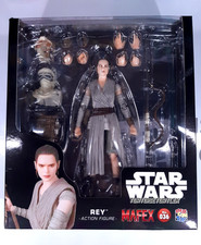 Medicom Toy MAFEX Rey Star Wars The Force Awakens Action Figure