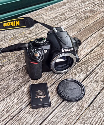 Nikon D3100
